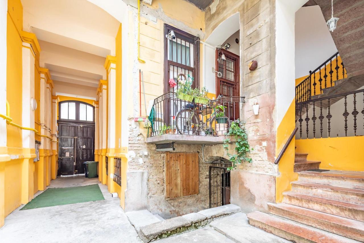 Simple And Central A C Home Budapest Extérieur photo