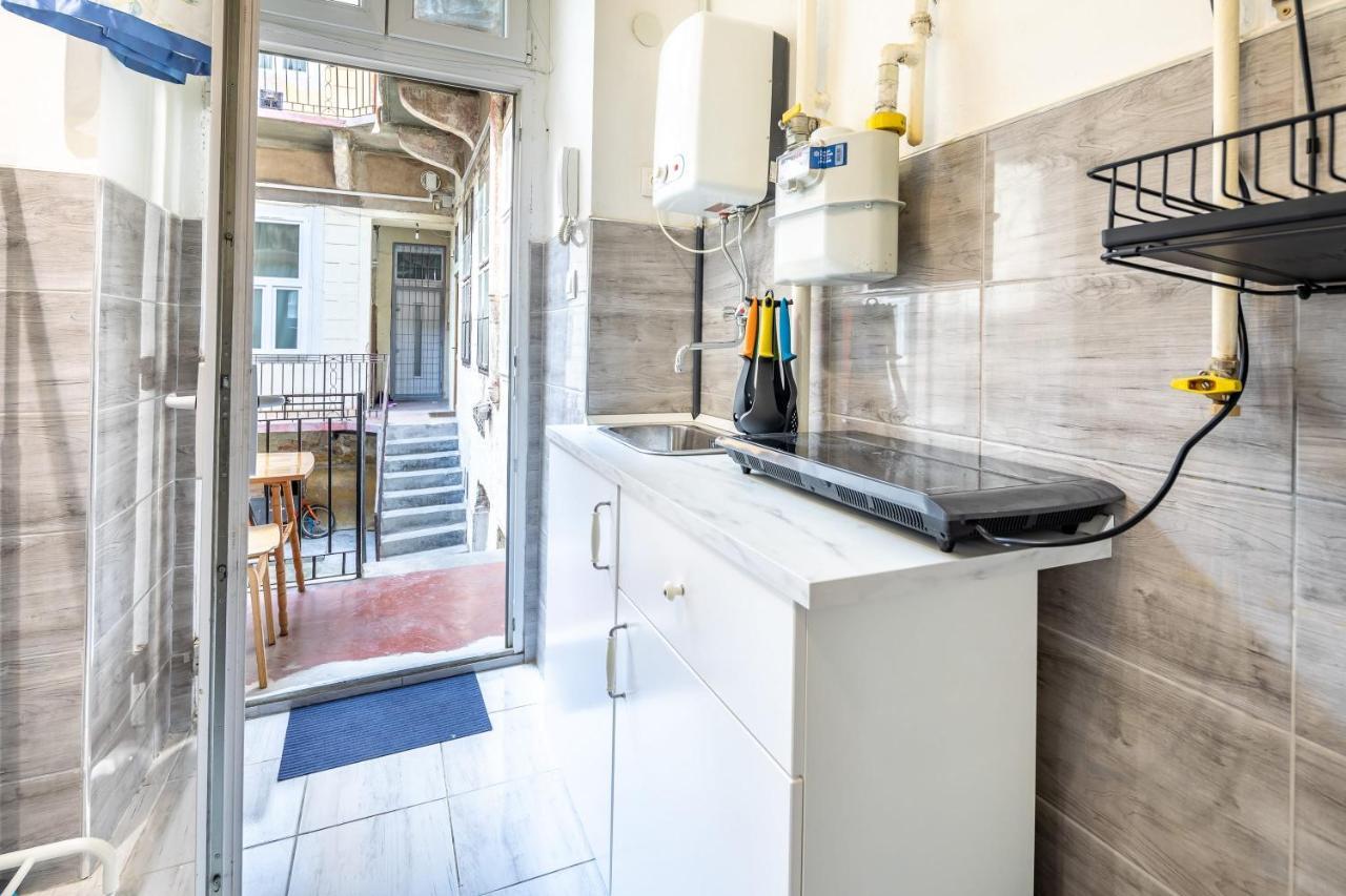 Simple And Central A C Home Budapest Extérieur photo