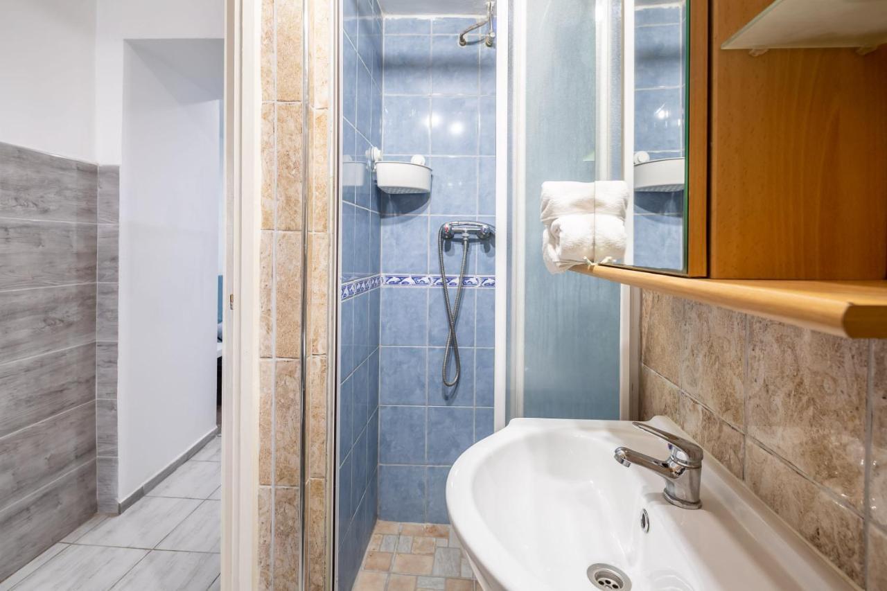 Simple And Central A C Home Budapest Extérieur photo
