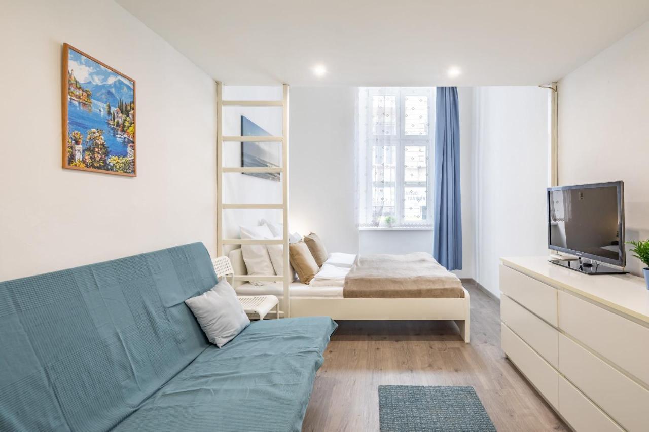 Simple And Central A C Home Budapest Extérieur photo