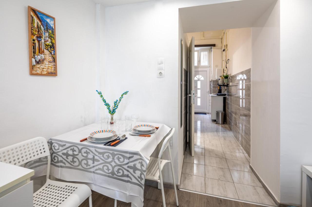 Simple And Central A C Home Budapest Extérieur photo
